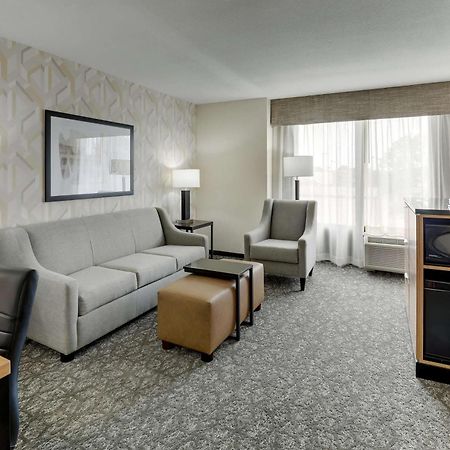 Drury Inn & Suites Birmingham Lakeshore Drive Esterno foto