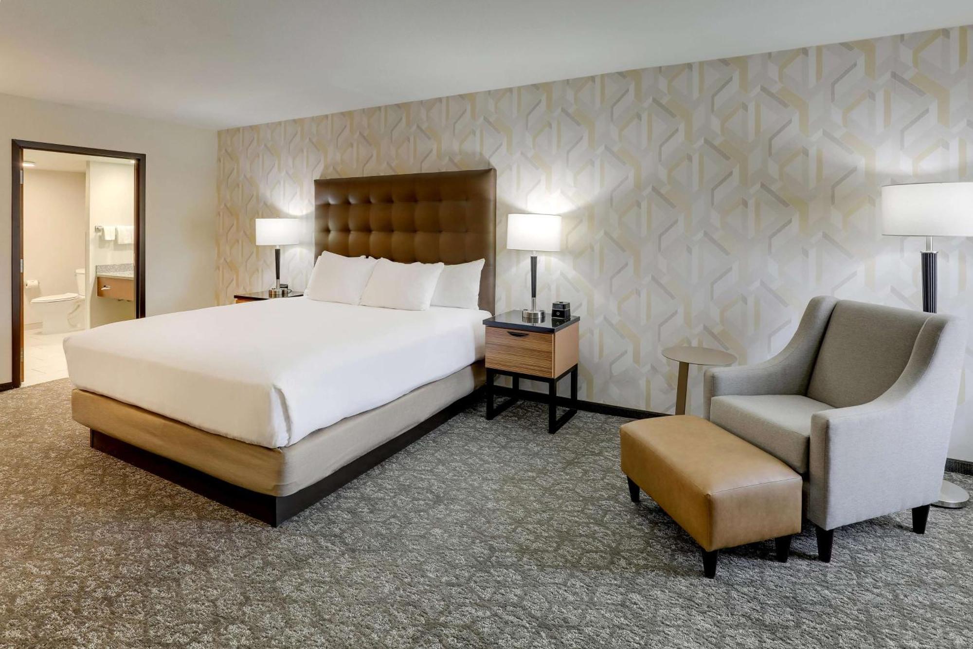 Drury Inn & Suites Birmingham Lakeshore Drive Esterno foto