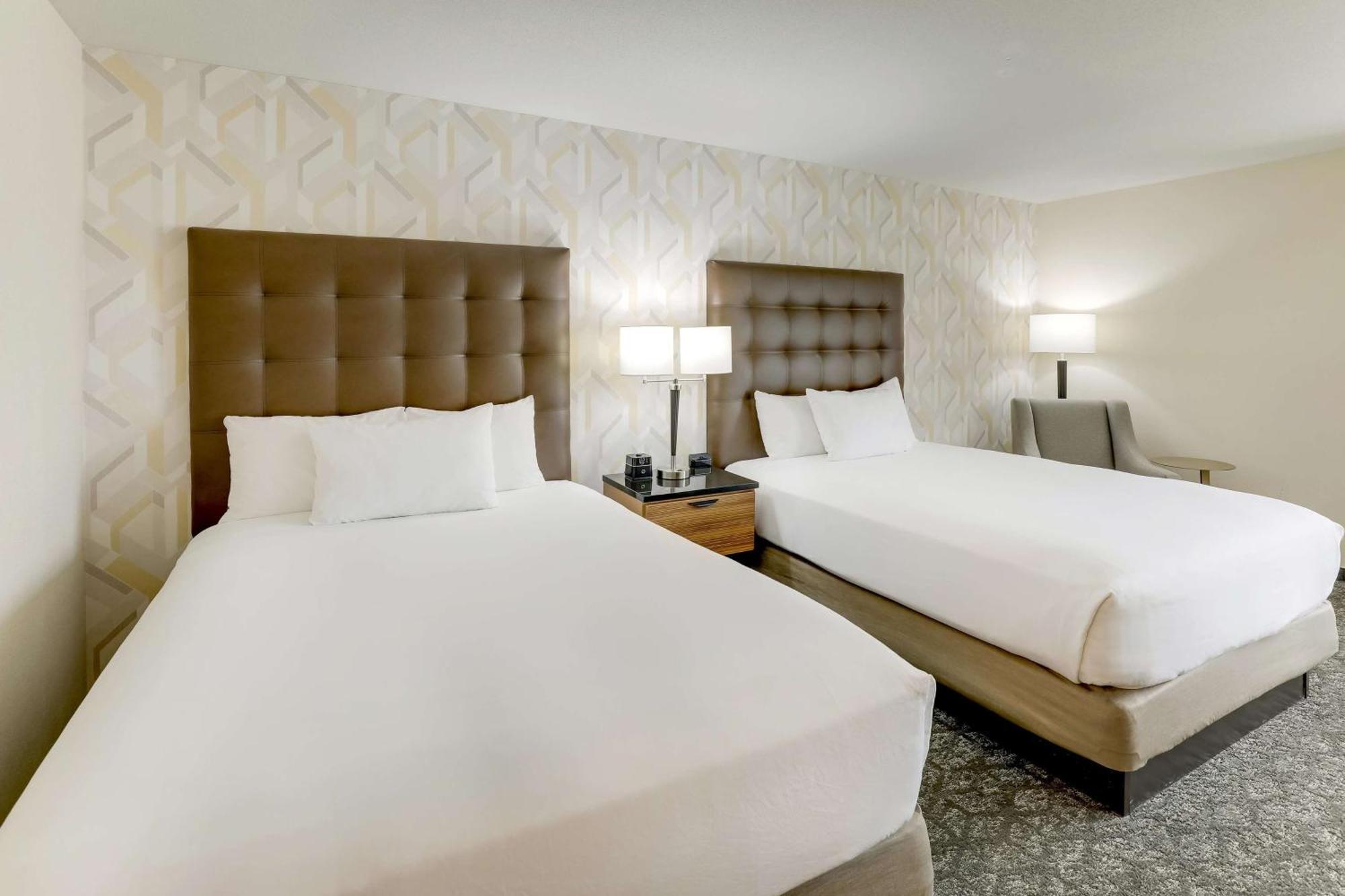 Drury Inn & Suites Birmingham Lakeshore Drive Esterno foto