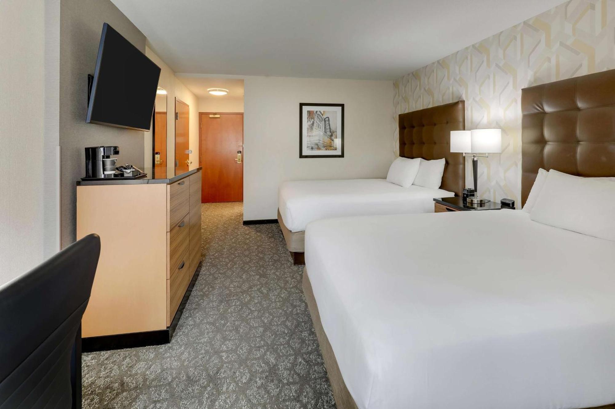 Drury Inn & Suites Birmingham Lakeshore Drive Esterno foto