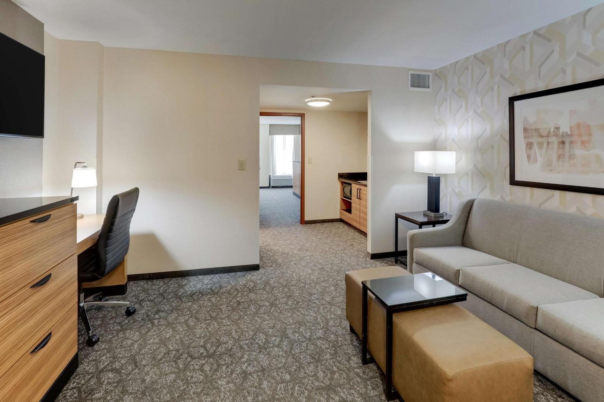 Drury Inn & Suites Birmingham Lakeshore Drive Esterno foto