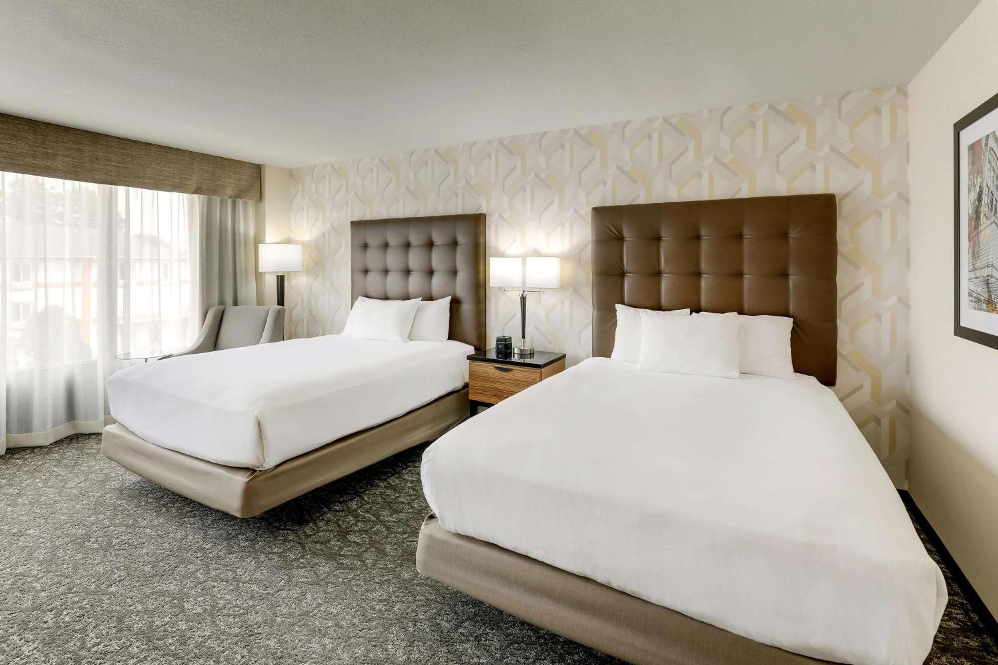 Drury Inn & Suites Birmingham Lakeshore Drive Esterno foto