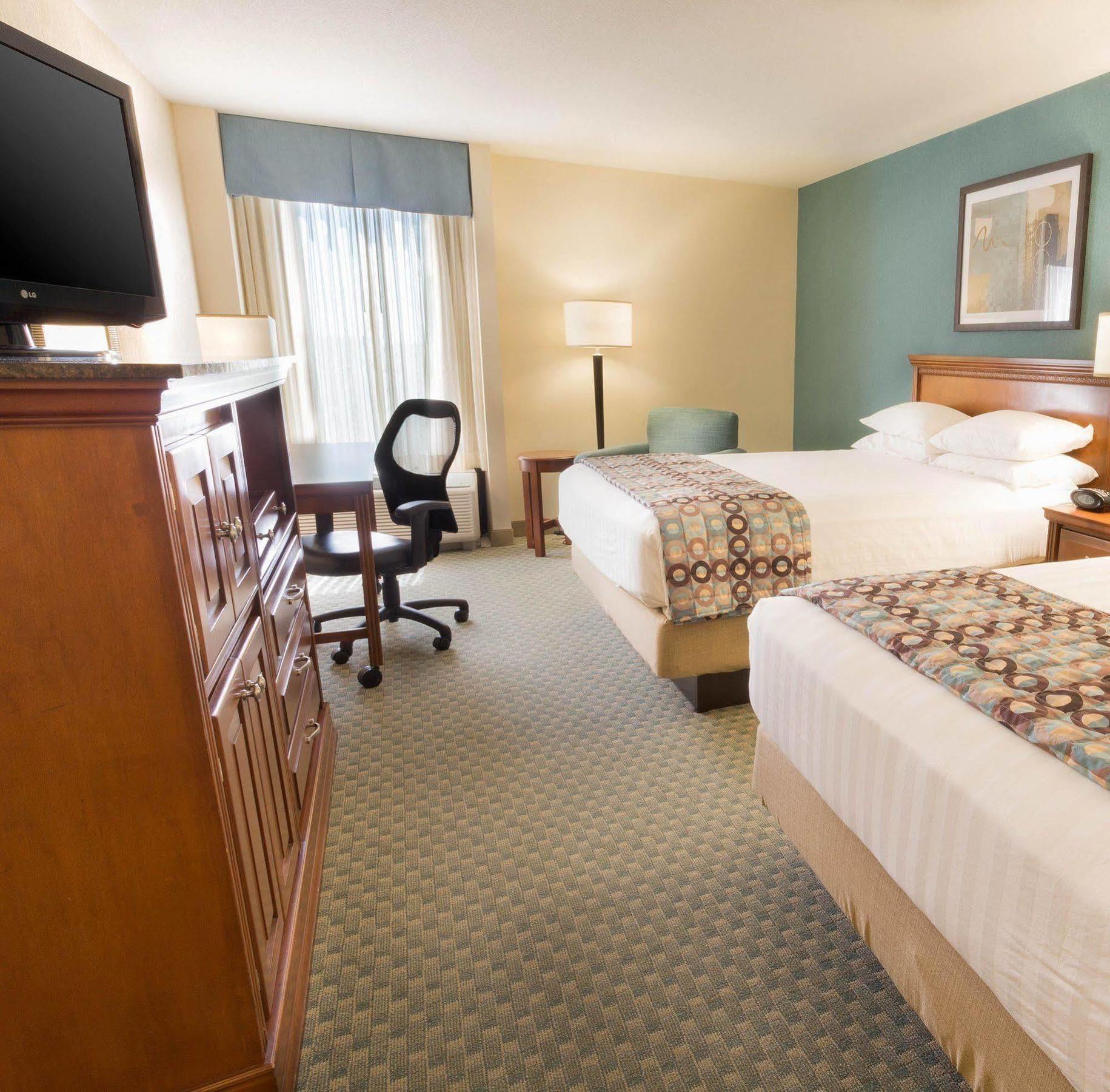 Drury Inn & Suites Birmingham Lakeshore Drive Esterno foto